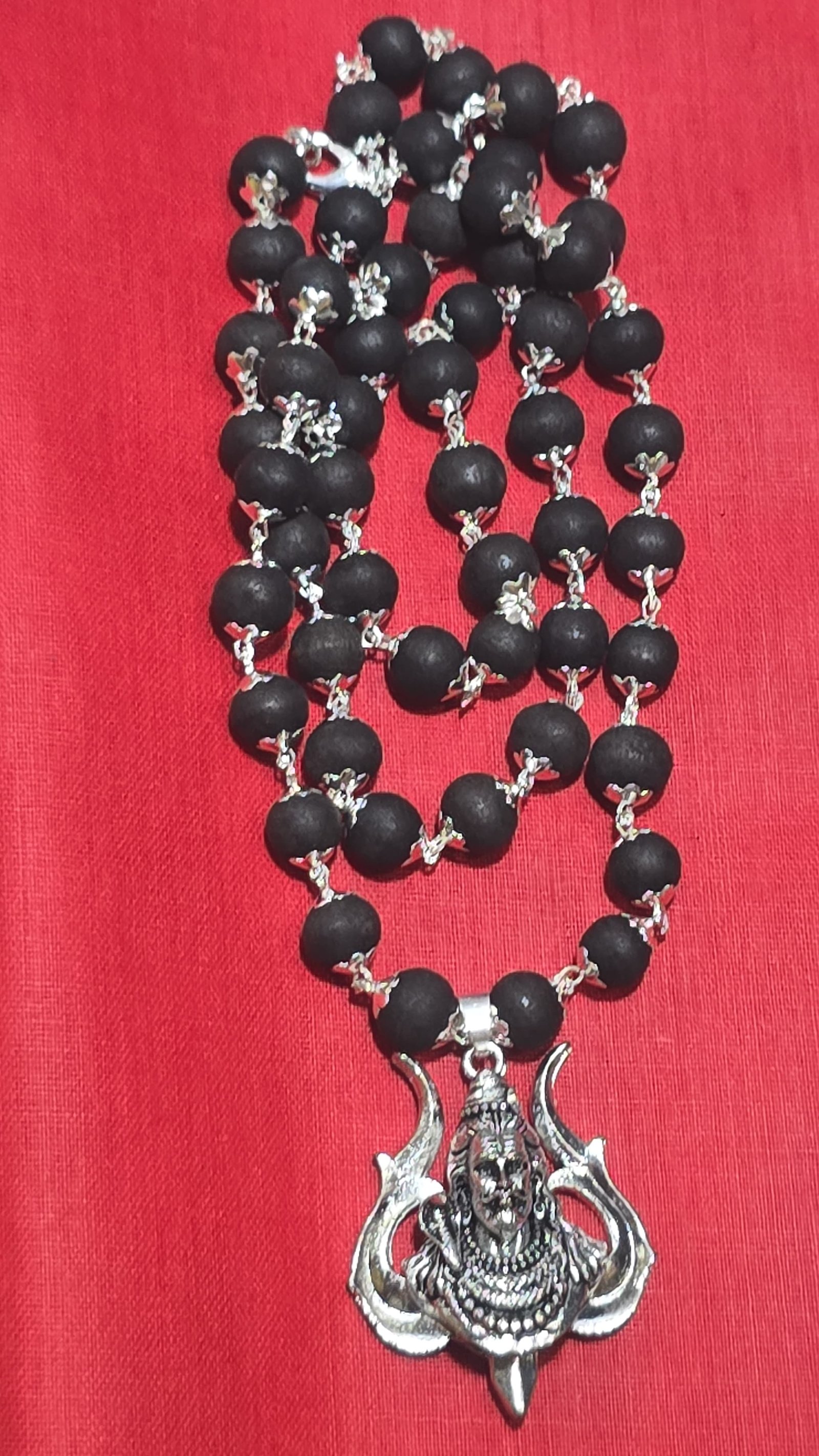 KARUNGALI SILVER PLATED MALAI WITH SHIVAN IN TRISUL DOLOR