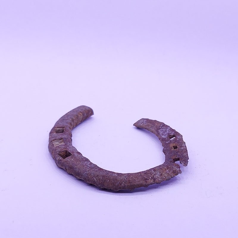HORSE SHOE