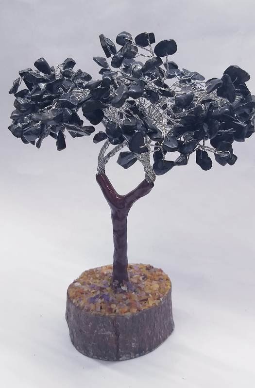 BLACK AGATE GEM TREE