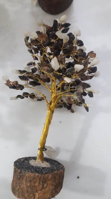 BLACK AND WHITE GEM TREE