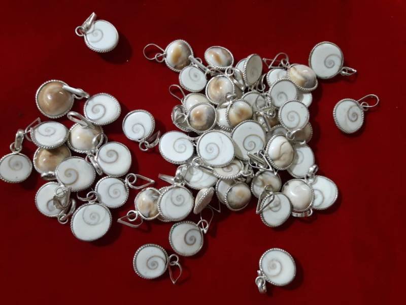 GOMATHI CHAKRA WHITE METAL PENDENT