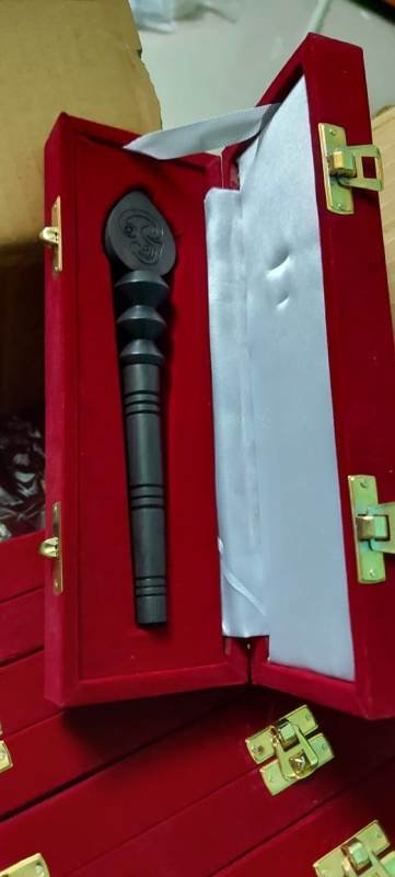 KARUNGALI VEL WITH RED GIFT BOX