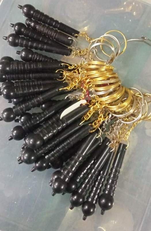 KARUNGALI JADAU KEY CHAIN BIG